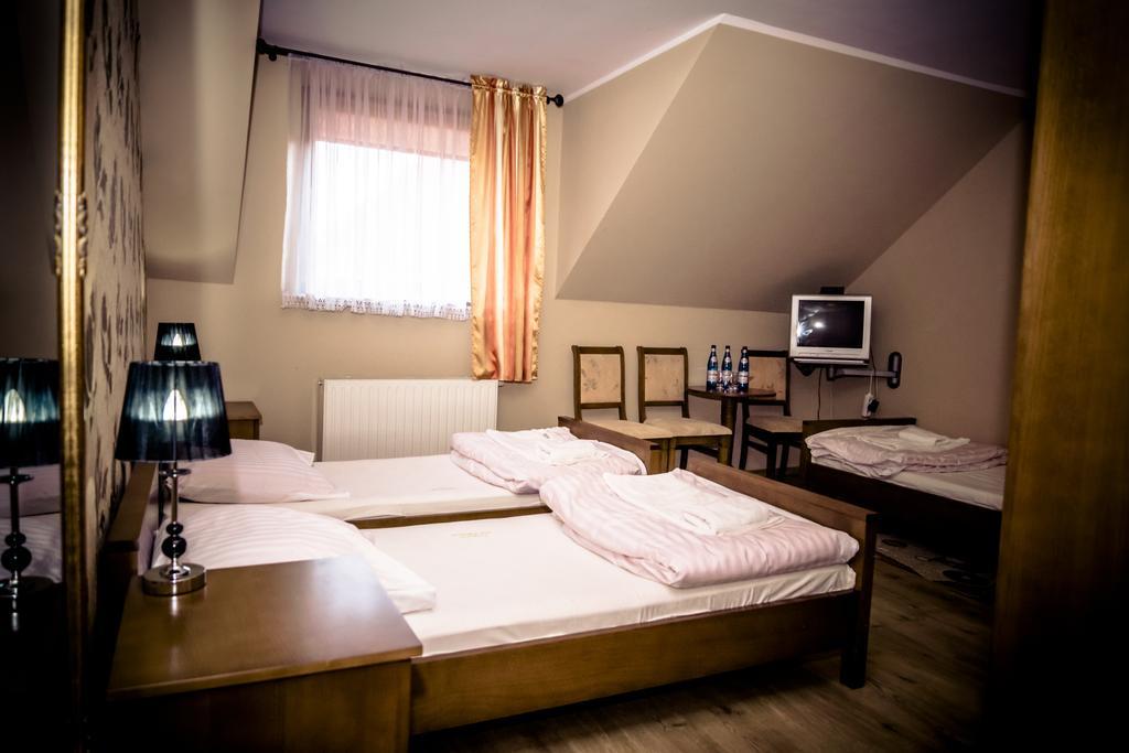 Hotel Pensjonat Nad Zalewem à Stare Miasto  Chambre photo